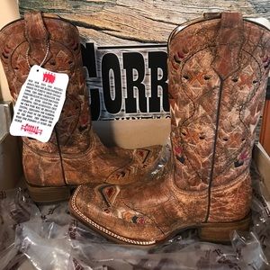 Corral vintage cowgirl boots NWT