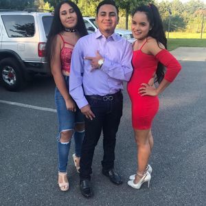 Meet your Posher, Aida