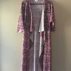 Small Lularoe pink cheetah print Shirley