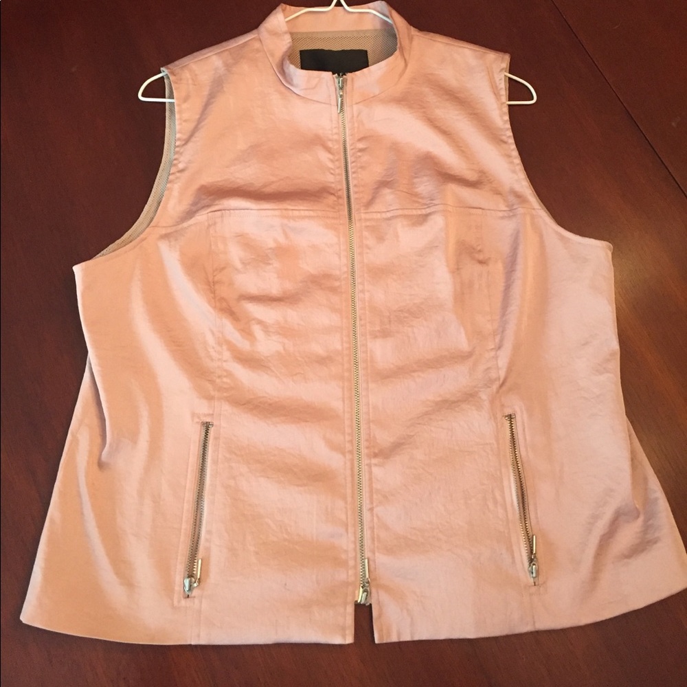 Yansi Fugel vest and skirt combo!