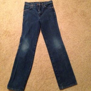 Boys 28x32 wrangler jeans.