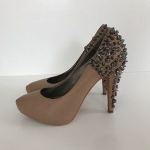 Sam Edelman Roza spiked heal pumps