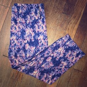 Kos USA Patterned Leggings