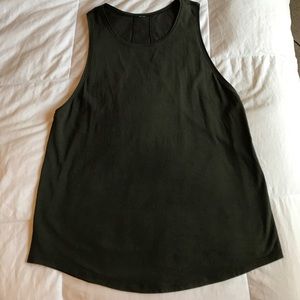 Lululemon muscle tank