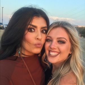 Meet your Posher, Celeste