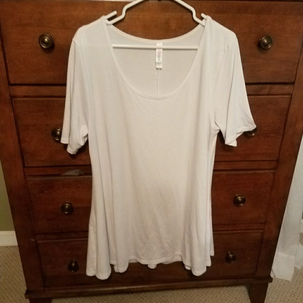 White Lularoe Perfect T