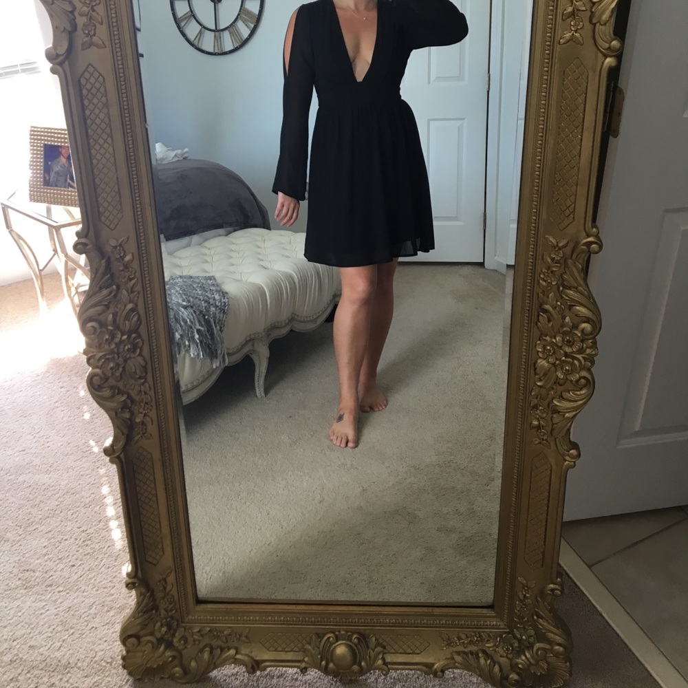 Fabrik Plunge V Neck Dress