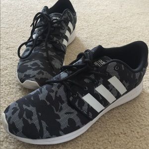 Adidas tennis shoes