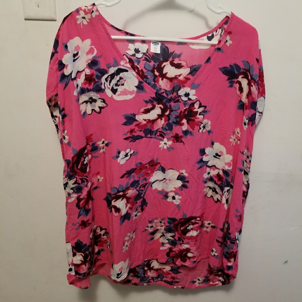 Floral Sleeveless Blouse