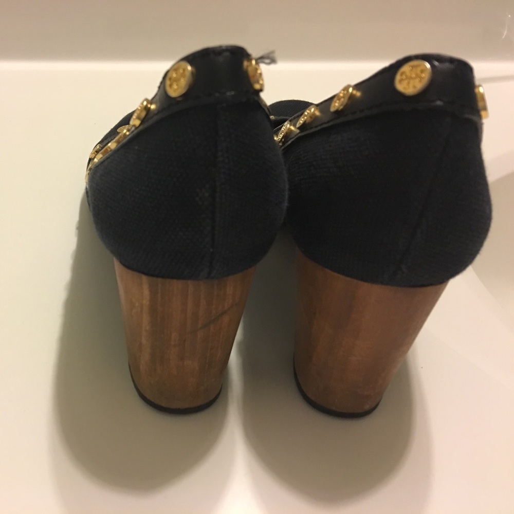 Shoes - Picture 3 of 7