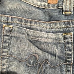 Selling Guess Jeans