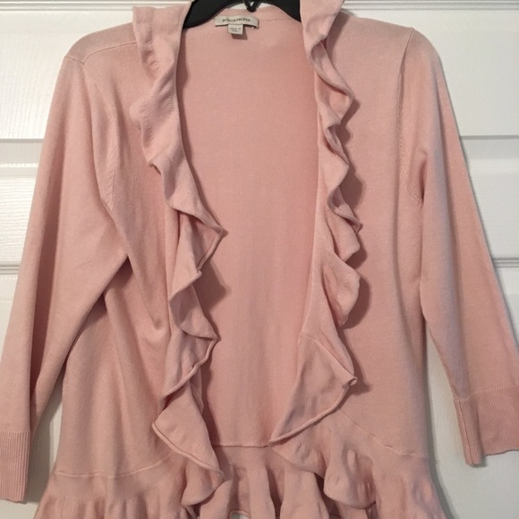 Blush pink 3/4 sleeve ruffle front cardigan. - Picture 1 of 3