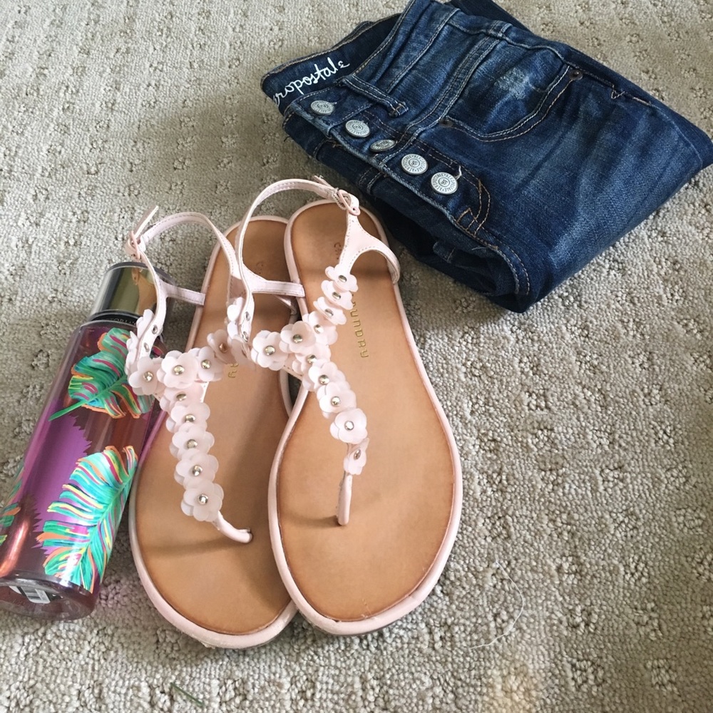 Flower sandals