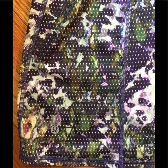 Lululemon tank EUC - Picture 4 of 5