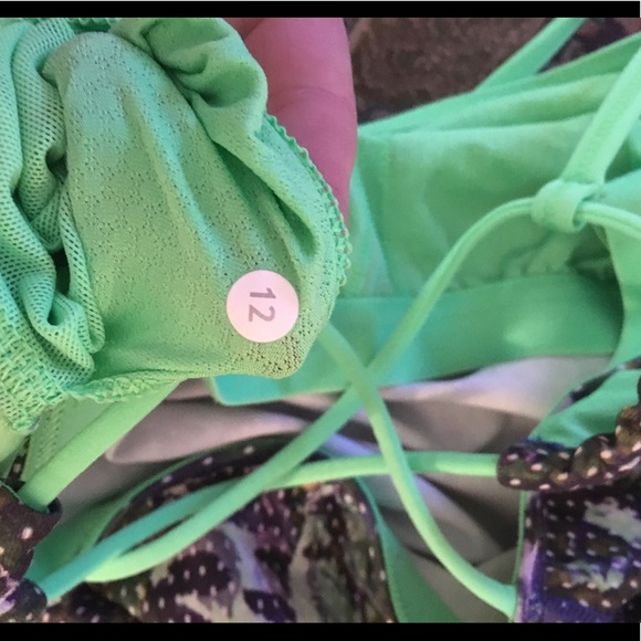 Lululemon tank EUC - Picture 5 of 5