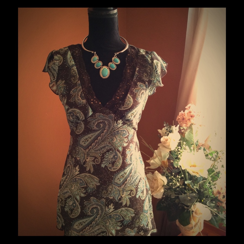 👒Fitted Lace and Paisley Dress/ Work Top👒