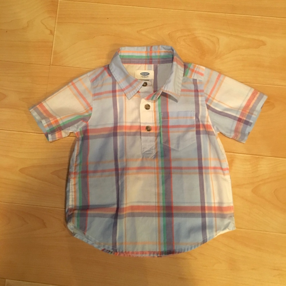 Toddler boys adorably handsome button up shirt, 2T