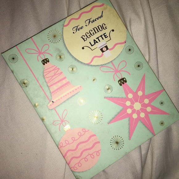 Too Faced Eggnog Latte Xmas Eyeshadow Palette - Picture 3 of 4