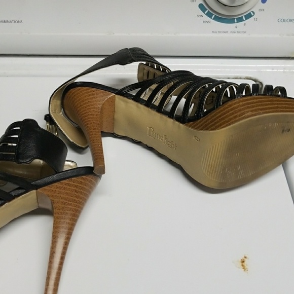 Black 4" sandals - Picture 3 of 3