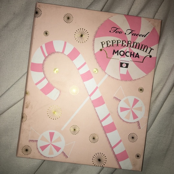 Too Faced Peppermint Mocha Xmas Eyeshadow Palette - Picture 3 of 4