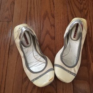 Prada flats 100% authentic