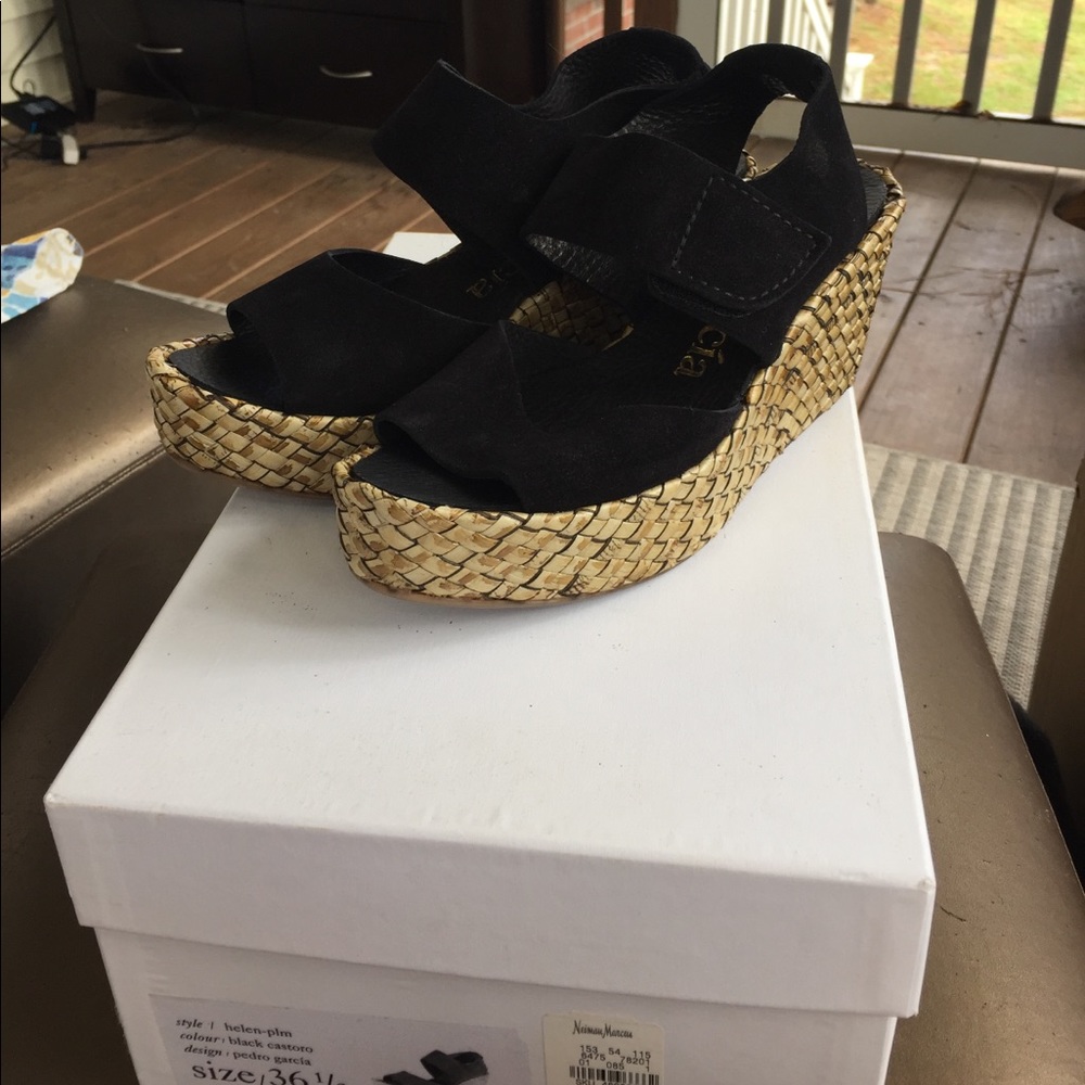 Pedro Garcia - Velvet Wedge Sandal - Sz 6.5