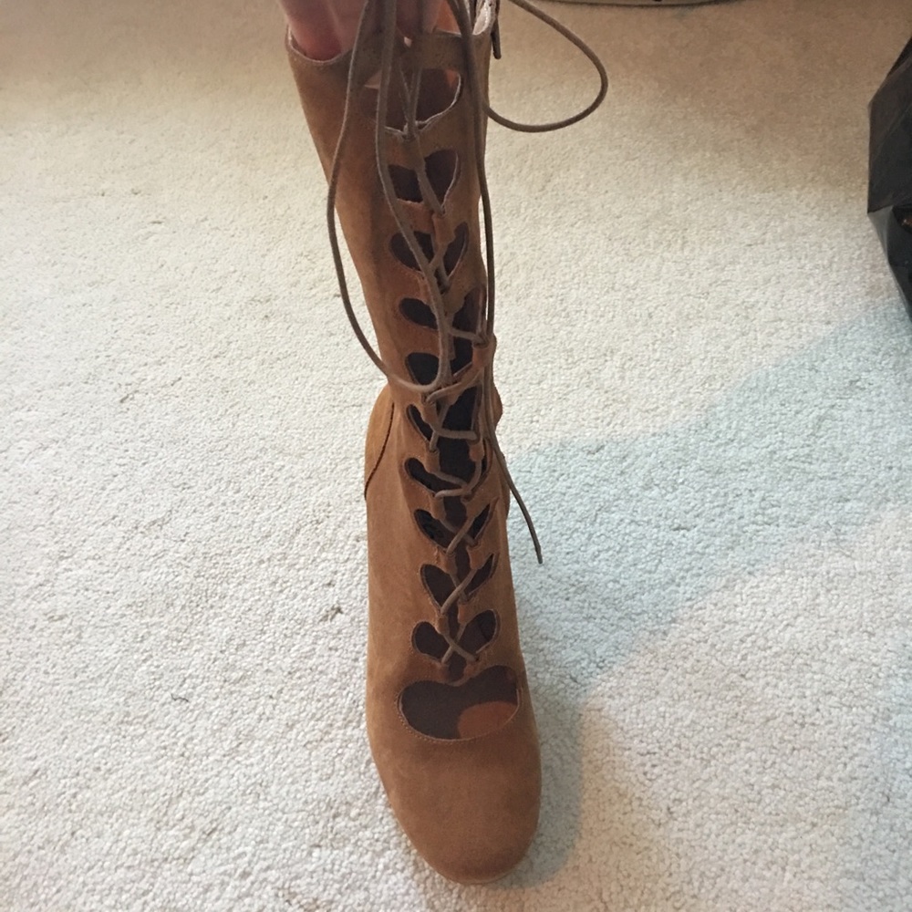 Free People mid leg laced up boots/ camel color