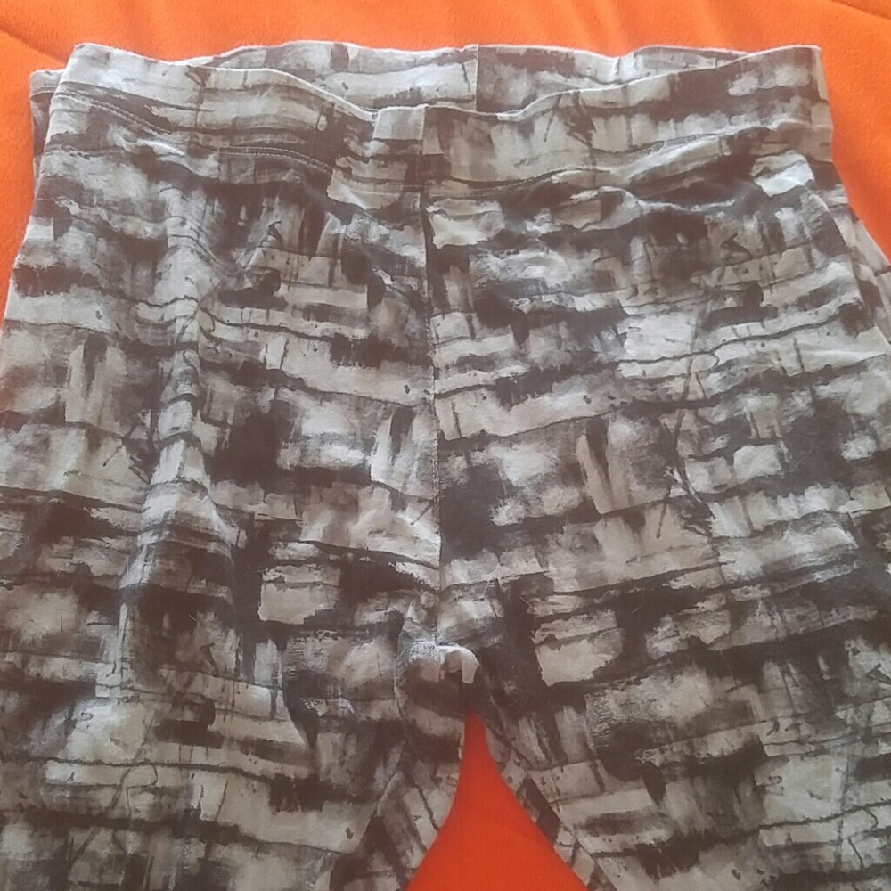 Pattern leggings