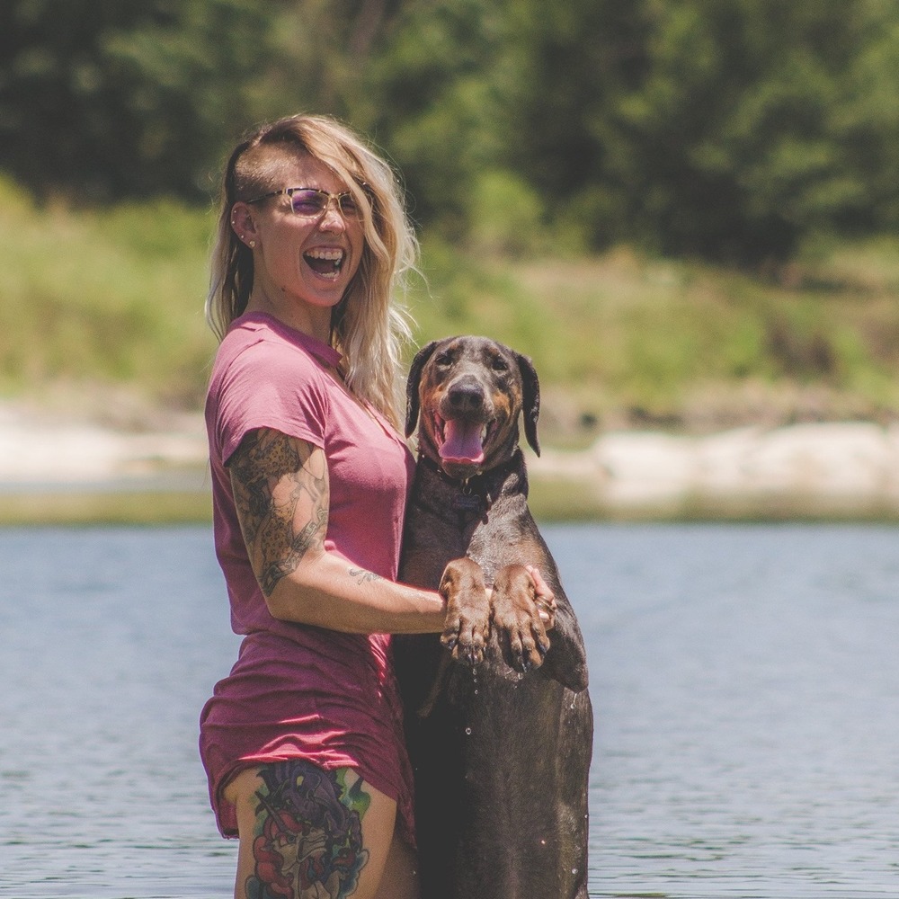 Meet your Posher, Ella