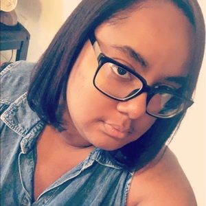 Meet your Posher, Karina