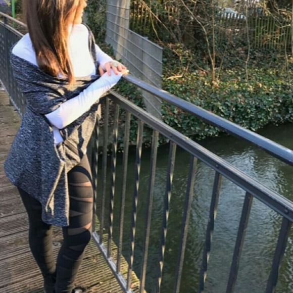 New  lulu vinyasa wrap - Picture 3 of 8