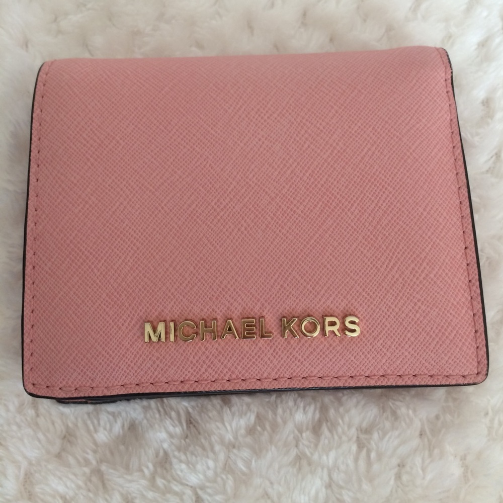 MICHAEL KORS JET SET TRAVEL FLAP CARD HOLDER