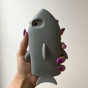 STELLA MCARTNEY SHARK PHONE CASE IPHONE 6/6S