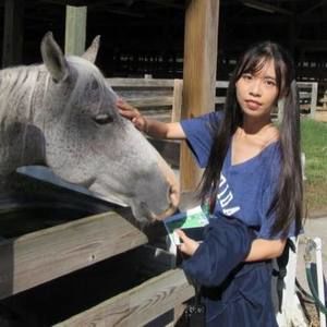 Meet your Posher, Ling