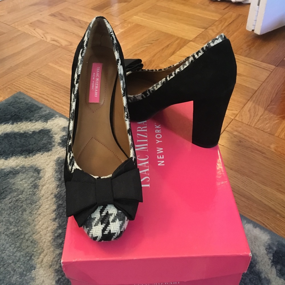 Isaac Mizrahi Pumps