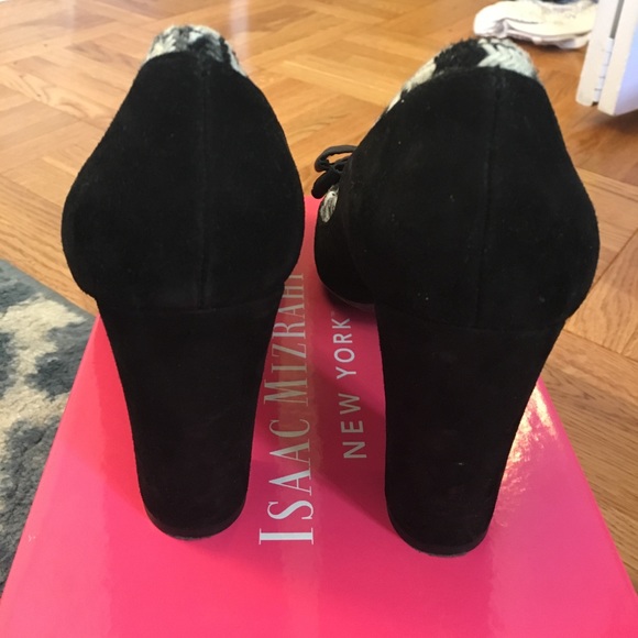 Isaac Mizrahi Pumps - Picture 2 of 3