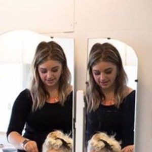 Meet your Posher, Emma