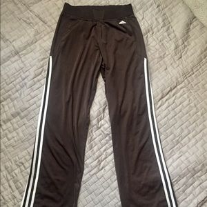 🎉price drop🎉Adidas track pants. Size M.