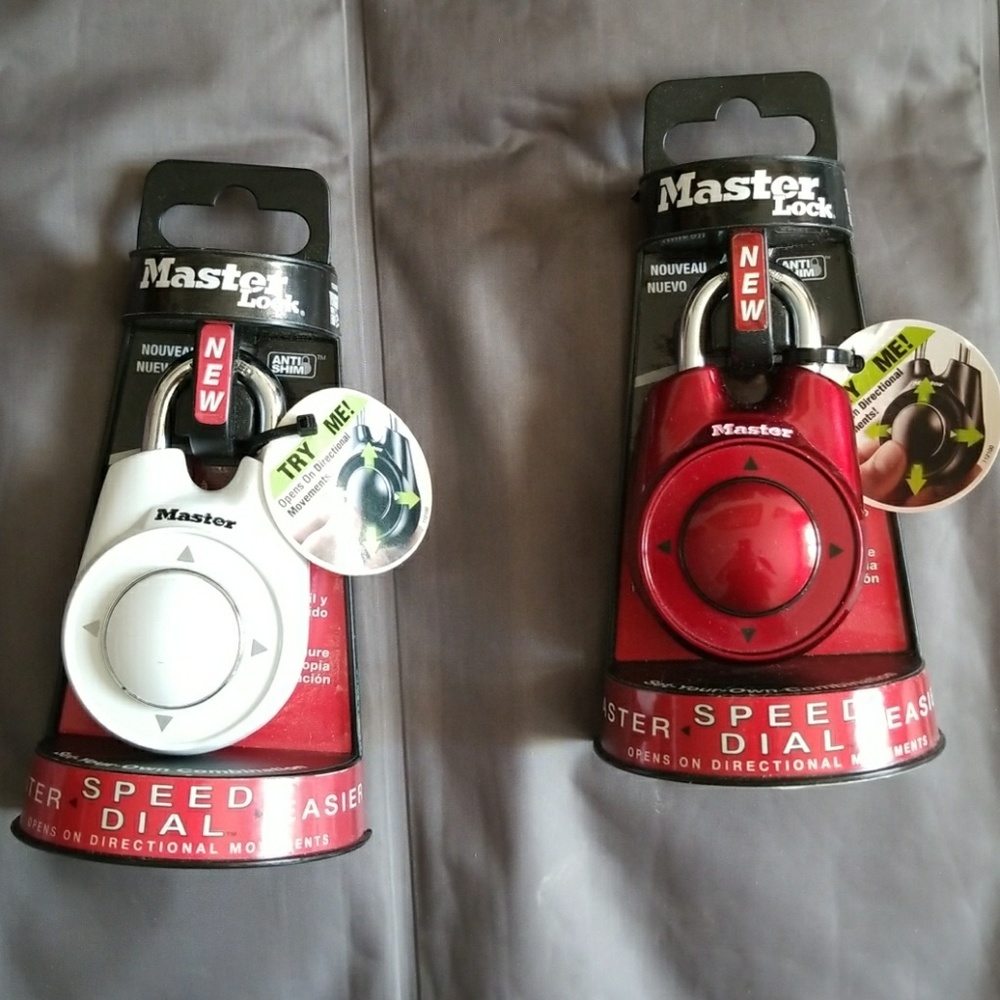 Master lock brand new red or white ❤Make and offer