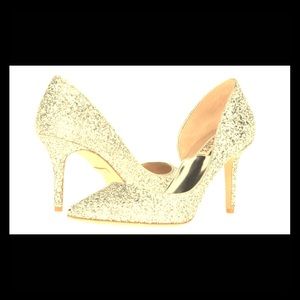 Not selling. I am looking for this shoes
