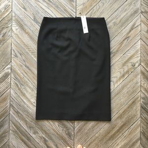 Brand new Theory black pencil skirt! Size 00