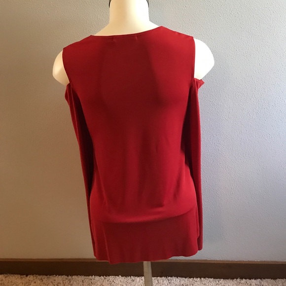 Sold- Bailey44 cut-out shoulder top - Picture 7 of 8