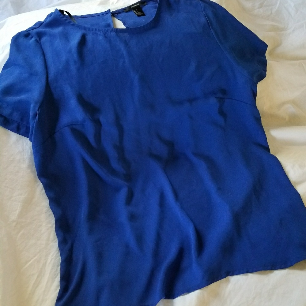 Forever 21 blue top. Like new.