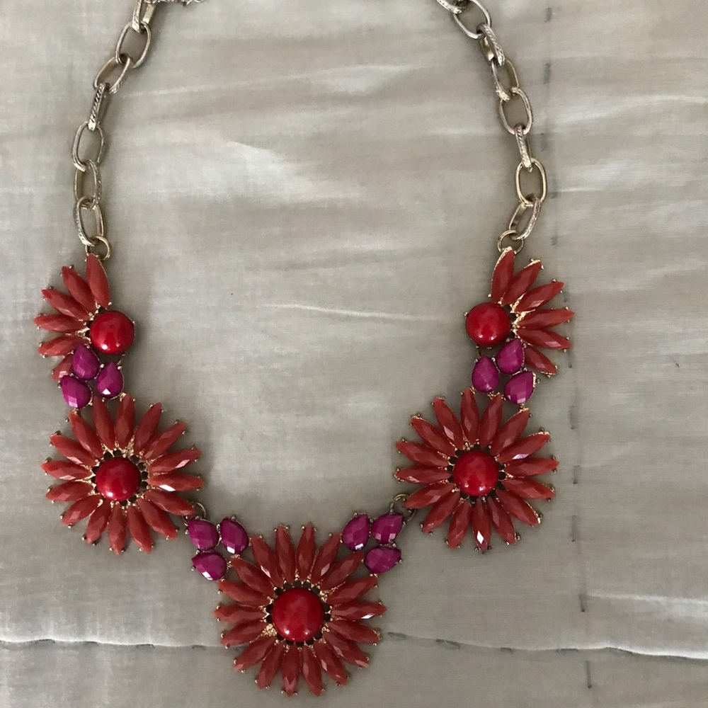 Francesca's Beautiful Floral Statement Necklace
