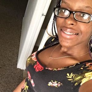 Meet your Posher, Lee lee