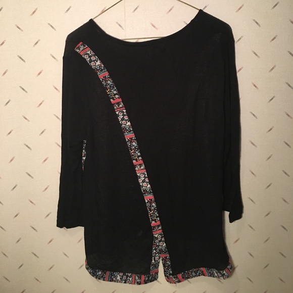 OPEN BACK PRINT TOP - Picture 2 of 3