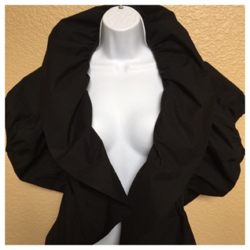 Grace ELEMENTS runway black jacket