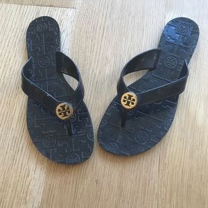 Tory Burch Thong Sandals in Navy size 7