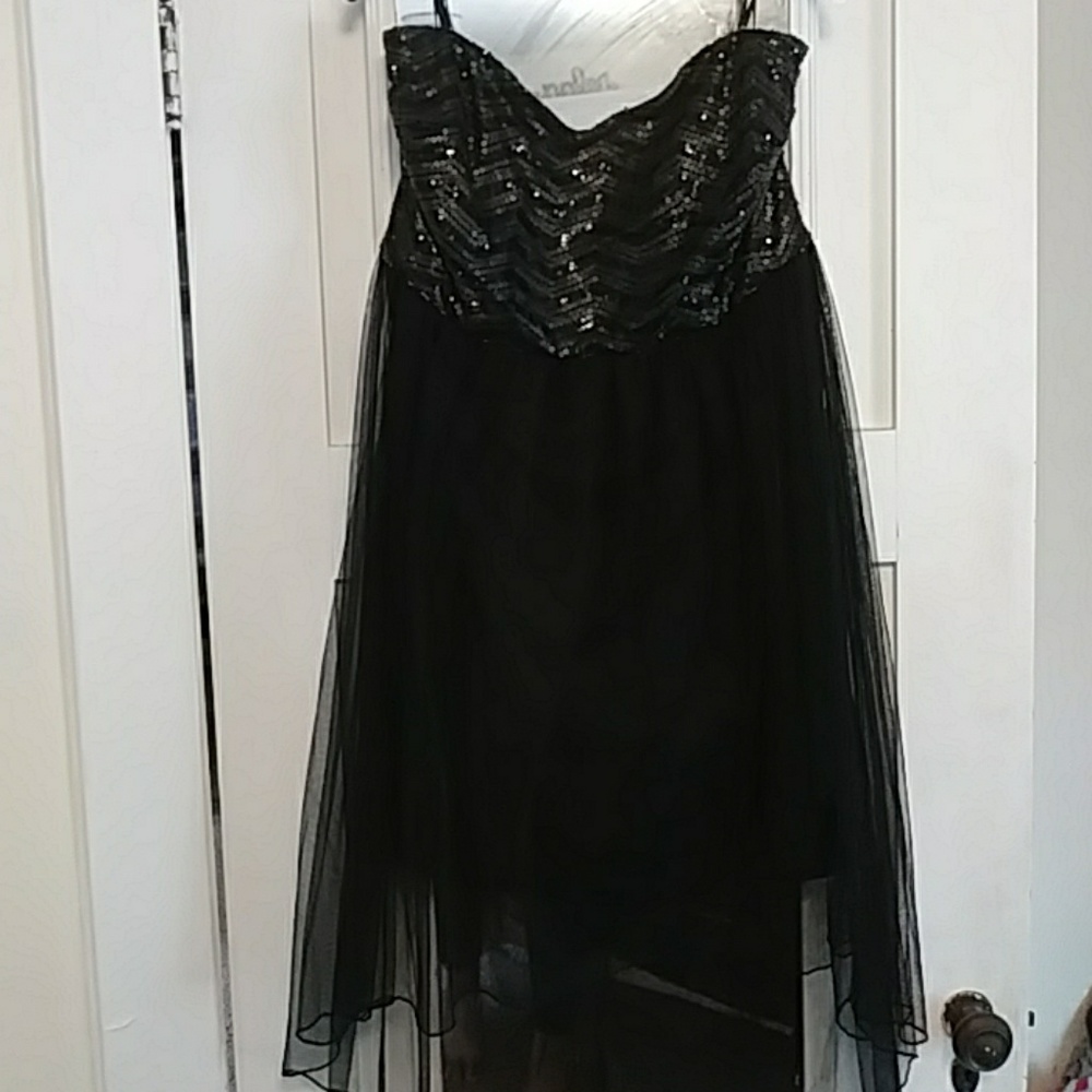 Black Sequins Strapless Dress