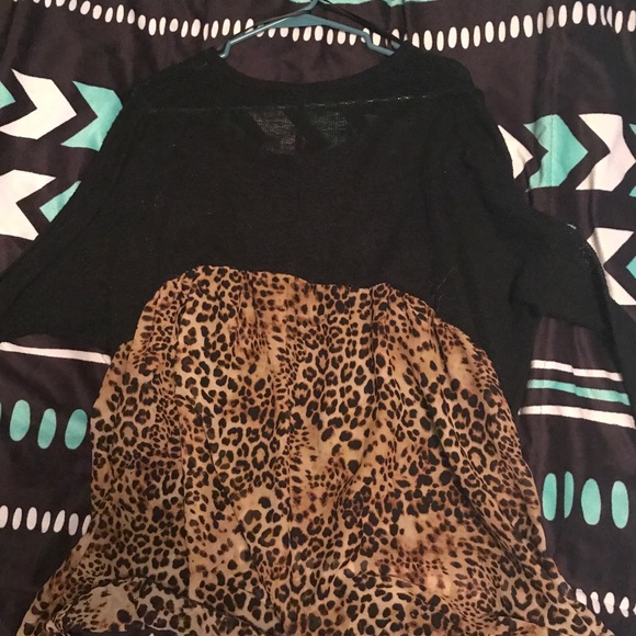 XL top from deb, sheer black with cheetah  print - Picture 2 of 2